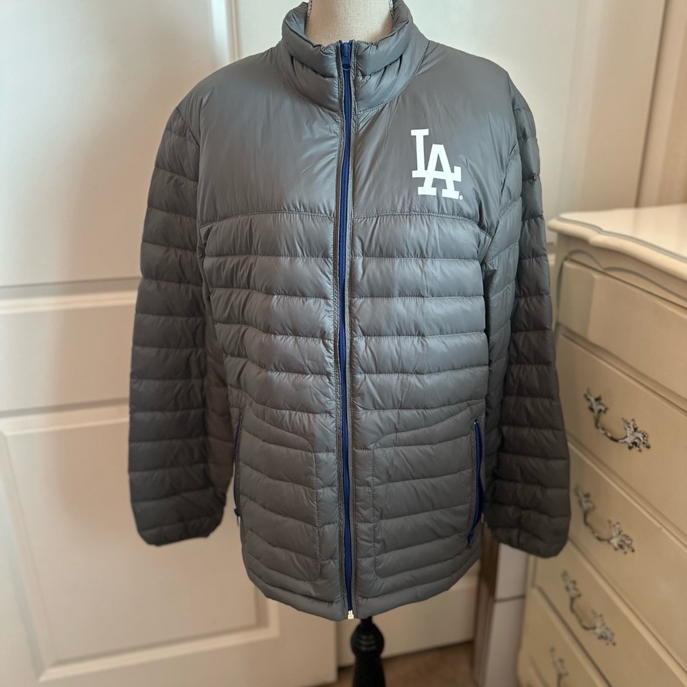 Majestic Gray Puffer Coat for Ultimate Warmth